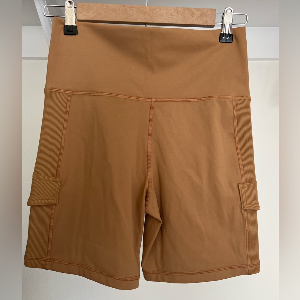 Aerie Offline Goals High Rise Cargo Ribbed Panels Bike Shorts 7” Camel Brown L